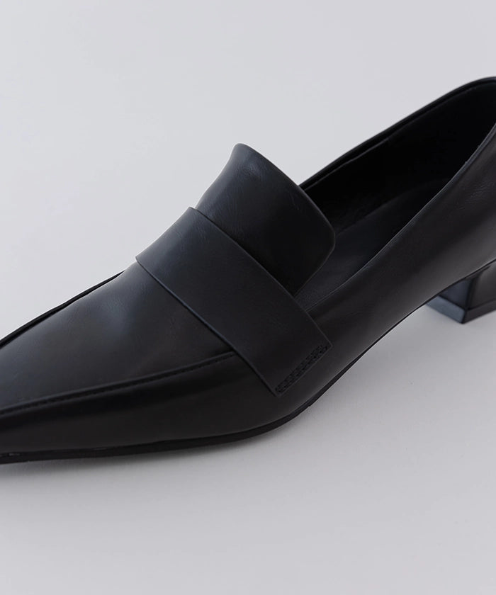 PointedToe Heel Loafer