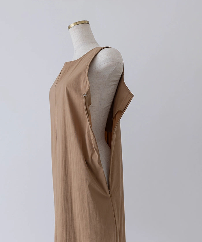 Back DeepVneck Sleeveless OnePiece