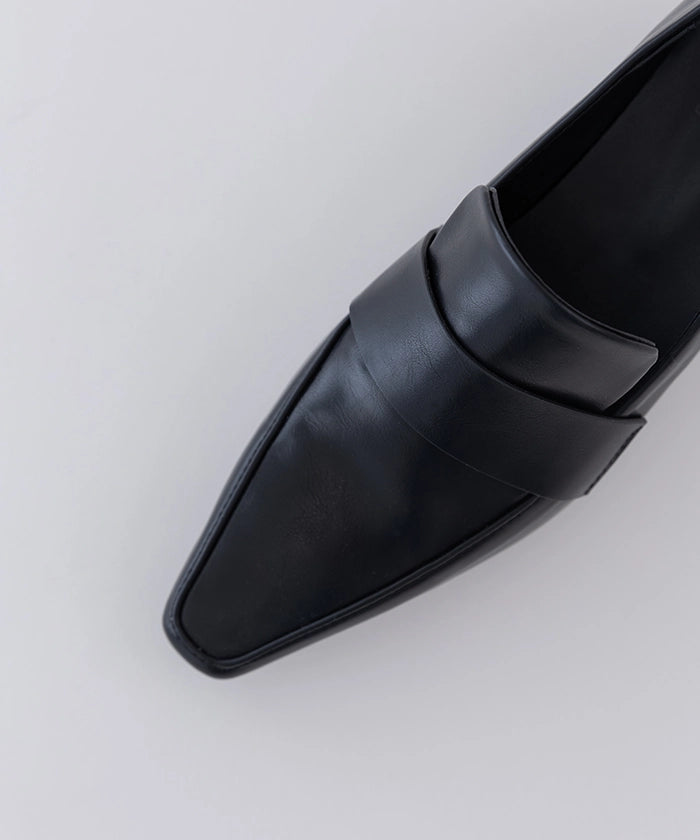 PointedToe Heel Loafer